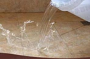 蓬莱漏水维修 免砸砖防水材料该如何施工
